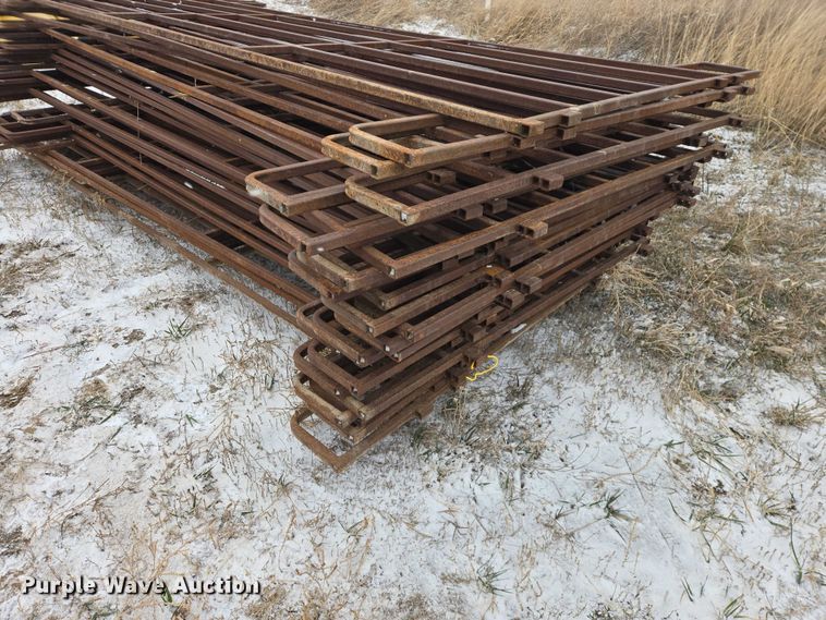 image for item EV5796 (25) fence panels