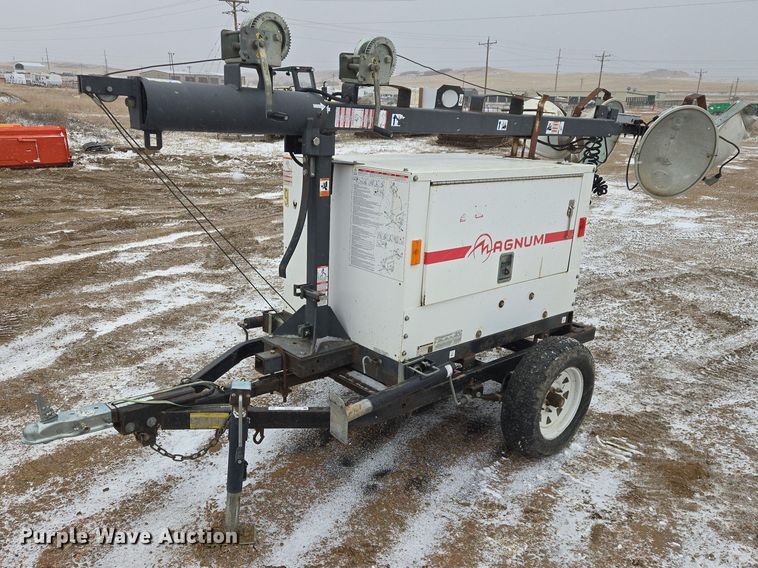 image for item EV5797 2011 Magnum MLT3060M light plant