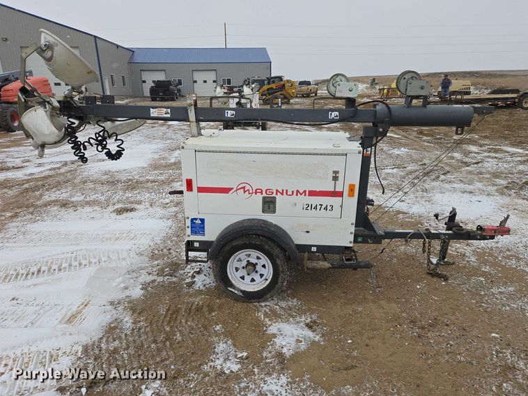 image for item EV5798 2011 Magnum MLT3060M light plant