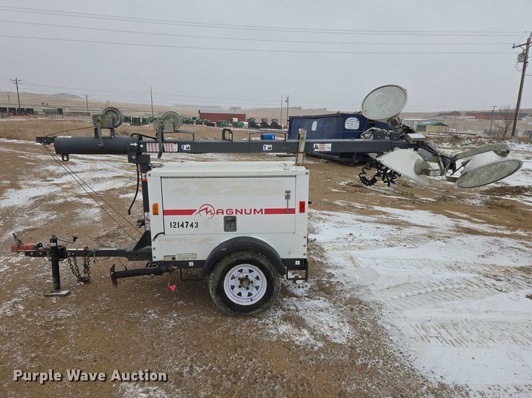 image for item EV5798 2011 Magnum MLT3060M light plant