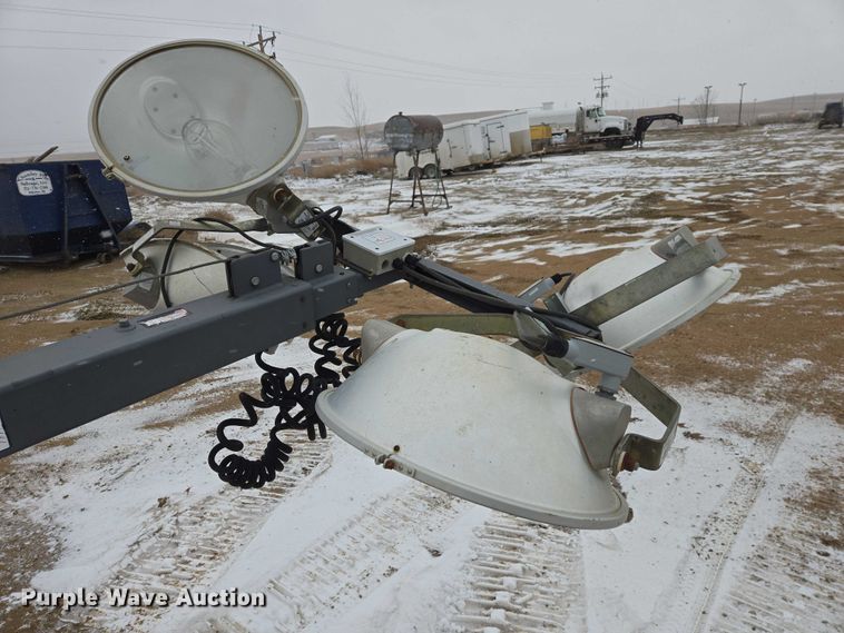 image for item EV5798 2011 Magnum MLT3060M light plant