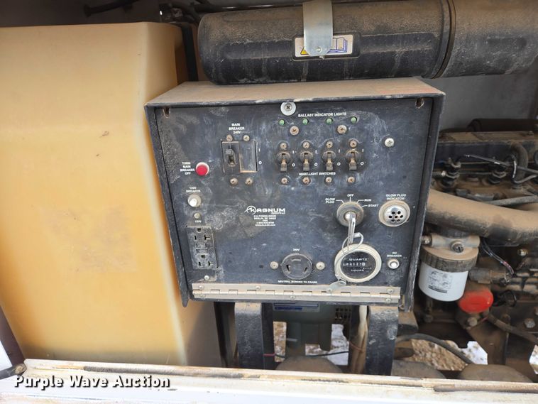 image for item EV5798 2011 Magnum MLT3060M light plant