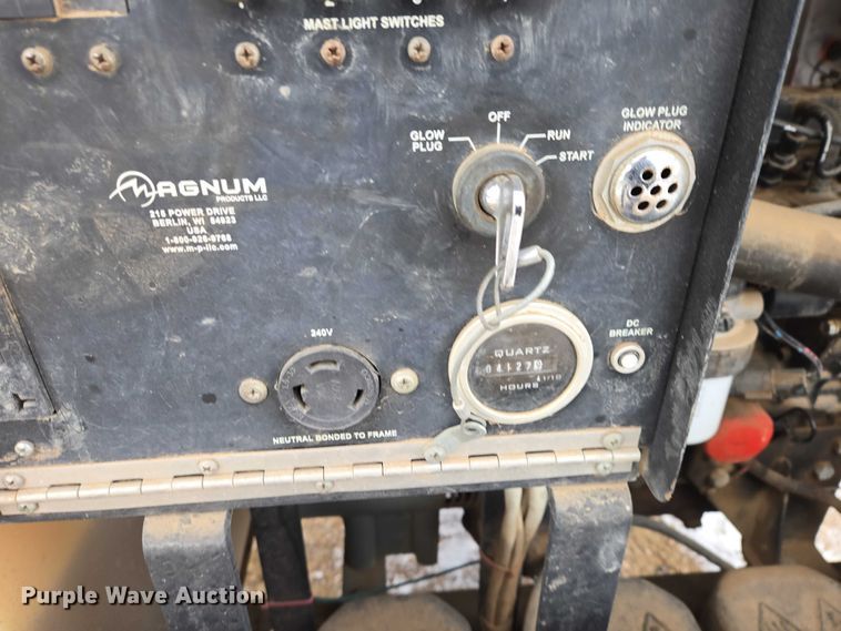 image for item EV5798 2011 Magnum MLT3060M light plant