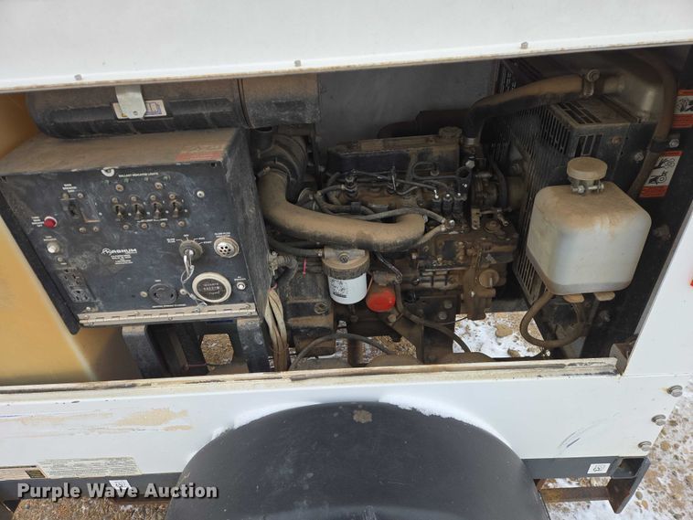 image for item EV5798 2011 Magnum MLT3060M light plant