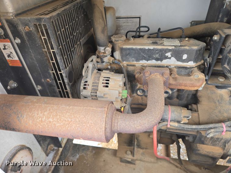 image for item EV5798 2011 Magnum MLT3060M light plant