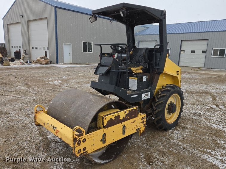 image for item EV5799 Hypac C815C single drum vibratory roller