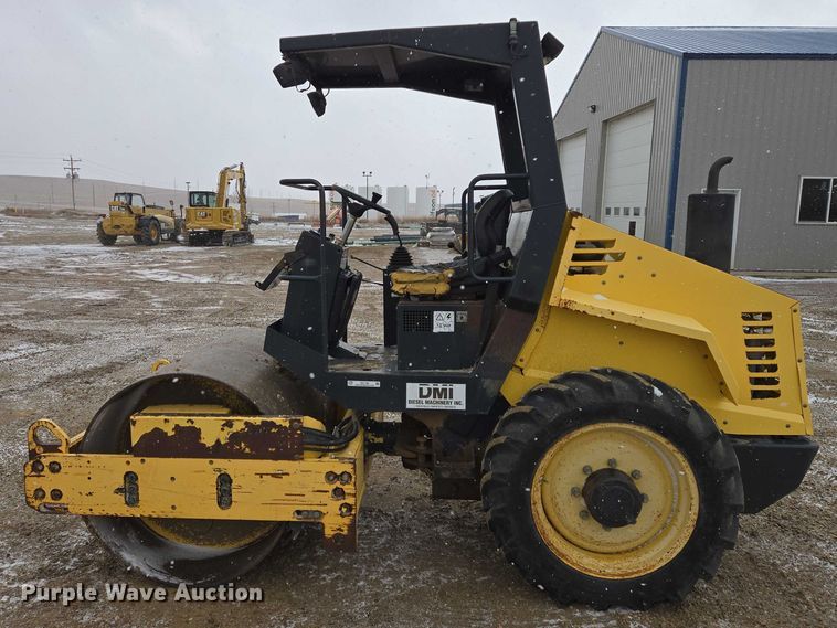 image for item EV5799 Hypac C815C single drum vibratory roller