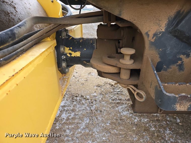 image for item EV5799 Hypac C815C single drum vibratory roller