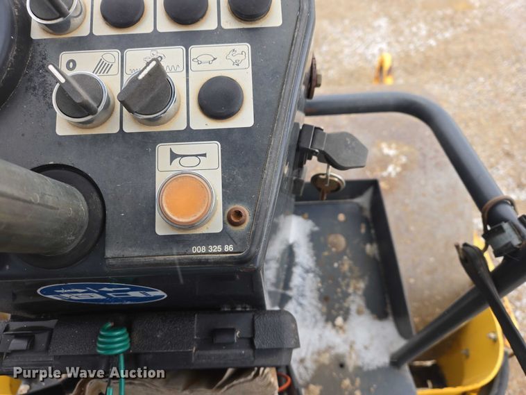 image for item EV5799 Hypac C815C single drum vibratory roller