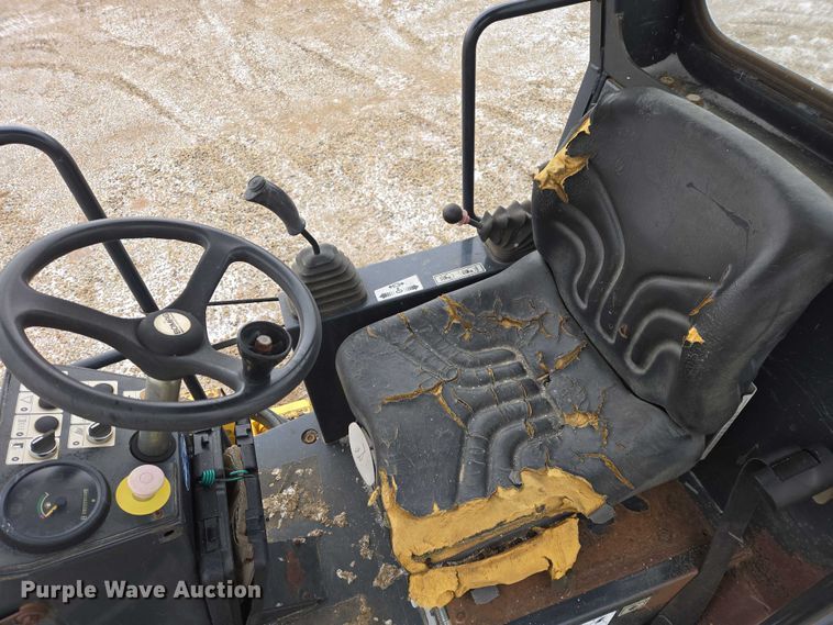 image for item EV5799 Hypac C815C single drum vibratory roller