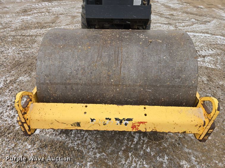 image for item EV5799 Hypac C815C single drum vibratory roller