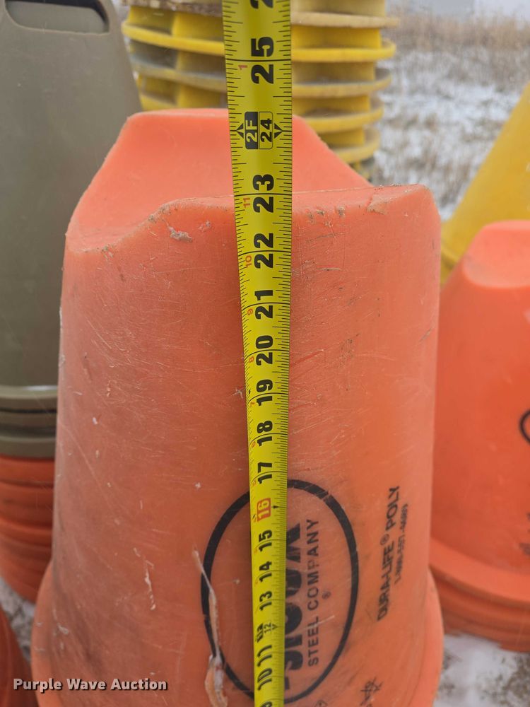 image for item EV5801 Approximately 90 pipe support cones