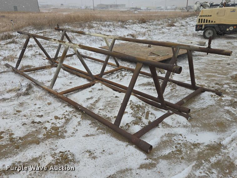 image for item EV5802 (2) pipe stands