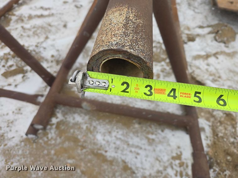 image for item EV5802 (2) pipe stands