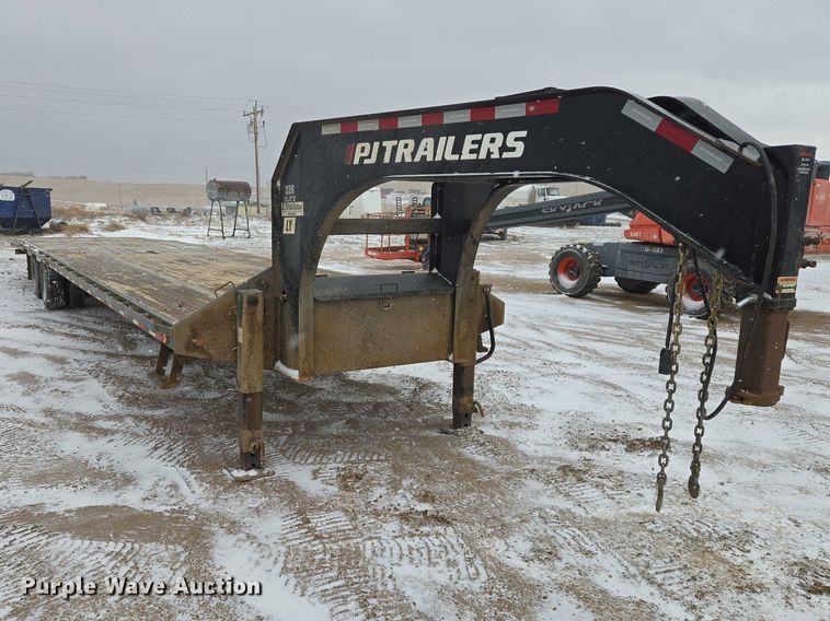 image for item EV5804 2023 PJ Trailers equipment trailer