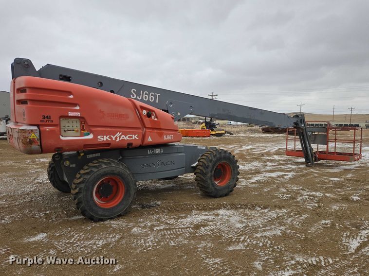 image for item EV5805 2014 Skyjack SJ66T boom lift