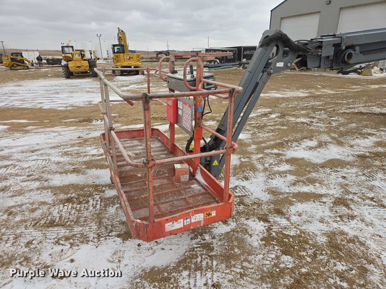 image for item EV5805 2014 Skyjack SJ66T boom lift