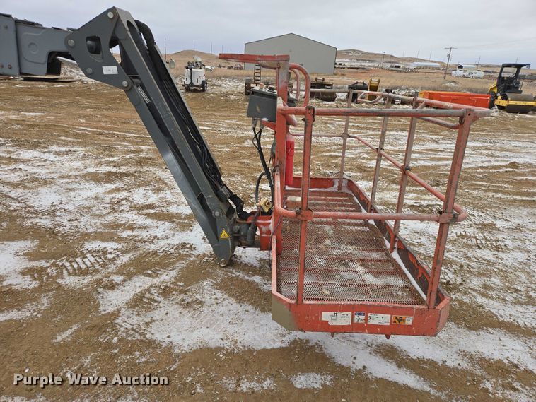 image for item EV5805 2014 Skyjack SJ66T boom lift
