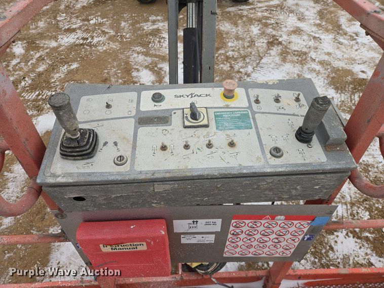 image for item EV5805 2014 Skyjack SJ66T boom lift