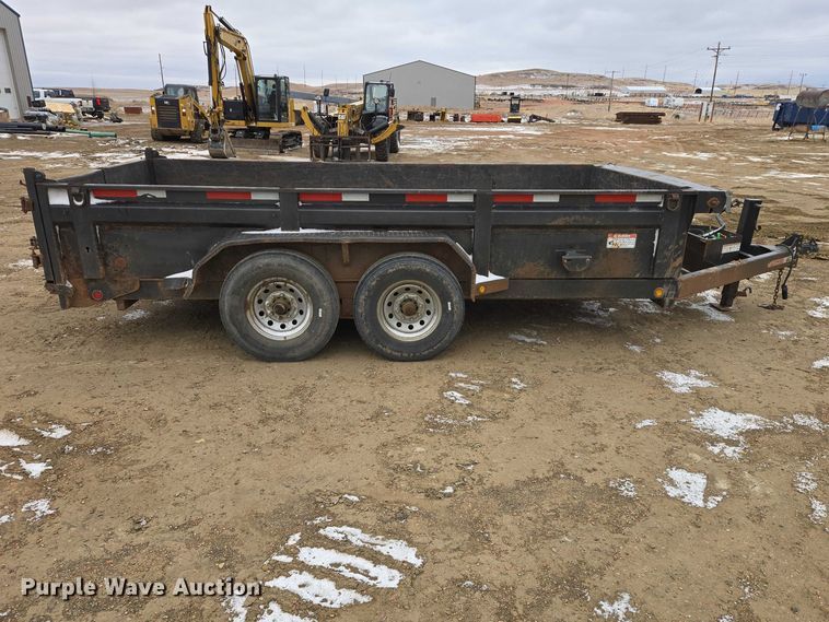 image for item EV5806 2017 MaxxD dump trailer