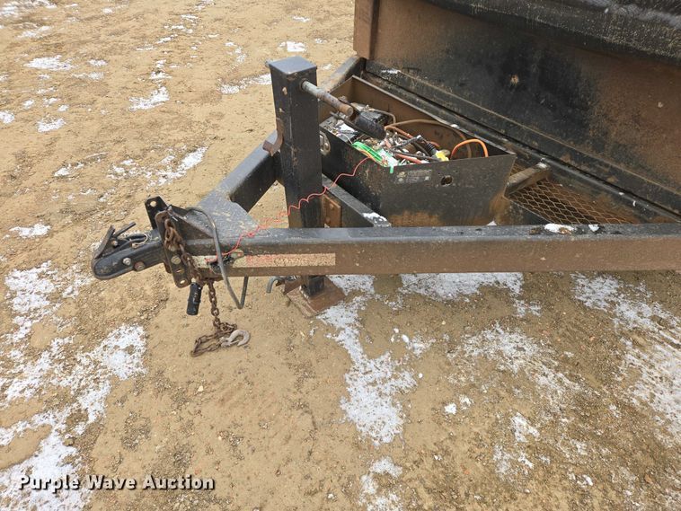 image for item EV5806 2017 MaxxD dump trailer