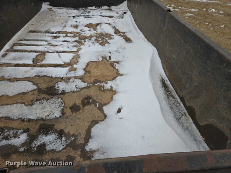 image for item EV5806 2017 MaxxD dump trailer