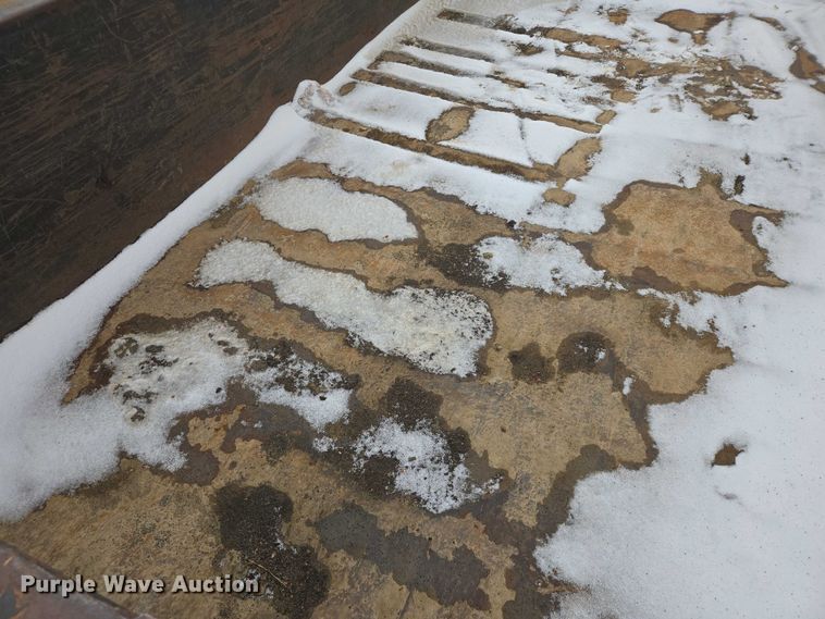 image for item EV5806 2017 MaxxD dump trailer