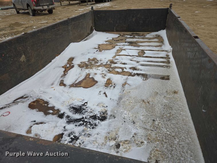 image for item EV5806 2017 MaxxD dump trailer