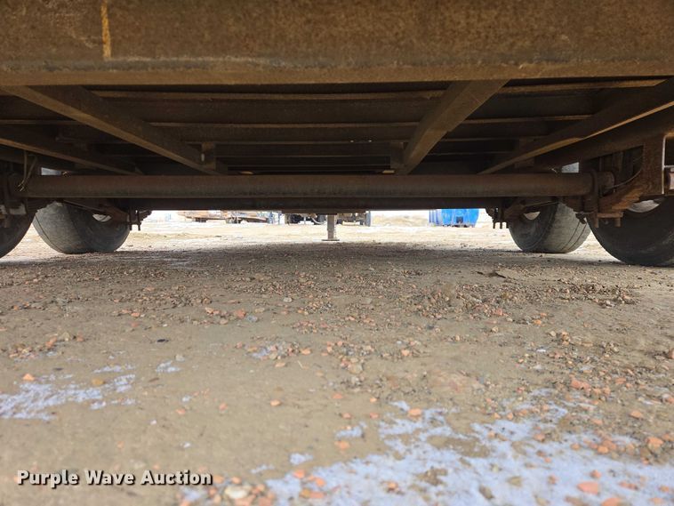 image for item EV5806 2017 MaxxD dump trailer