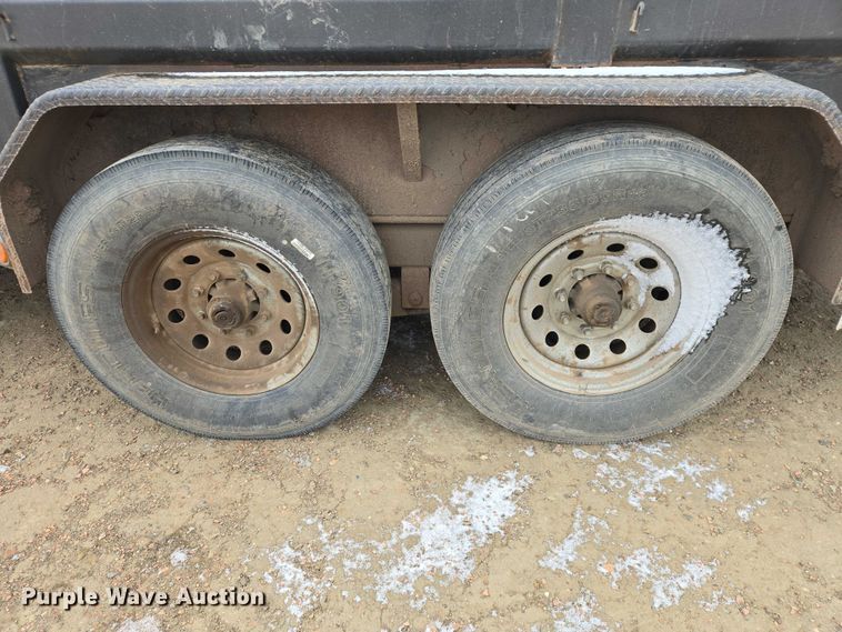 image for item EV5806 2017 MaxxD dump trailer