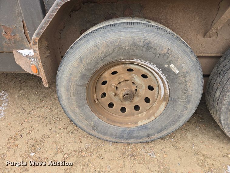 image for item EV5806 2017 MaxxD dump trailer