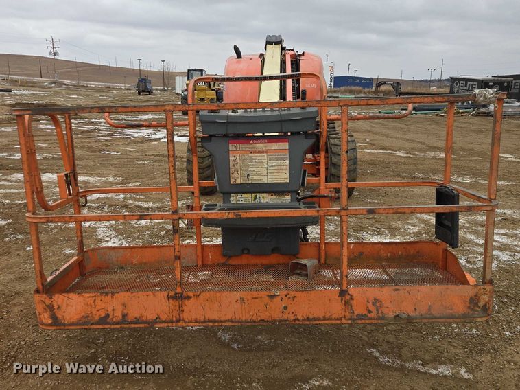 image for item EV5809 2008 JLG 600S boom lift