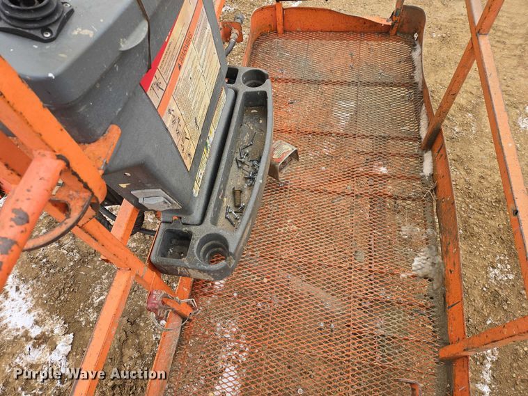 image for item EV5809 2008 JLG 600S boom lift