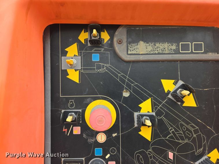 image for item EV5809 2008 JLG 600S boom lift