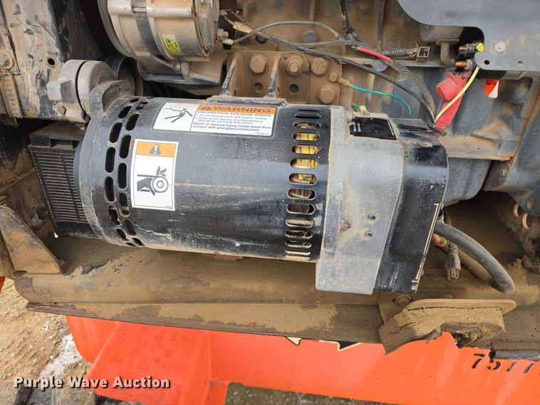 image for item EV5809 2008 JLG 600S boom lift