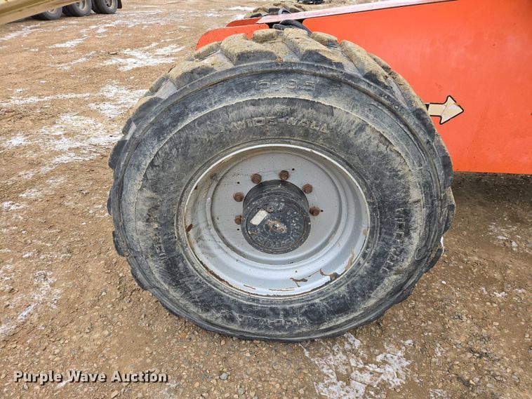 image for item EV5809 2008 JLG 600S boom lift