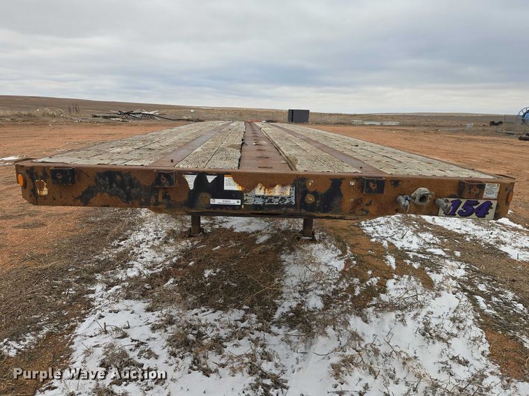 image for item EV5819 1999 Great Dane flatbed trailer