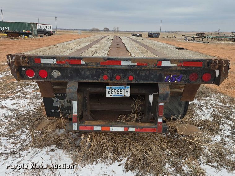 image for item EV5819 1999 Great Dane flatbed trailer