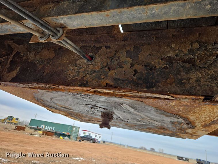 image for item EV5819 1999 Great Dane flatbed trailer