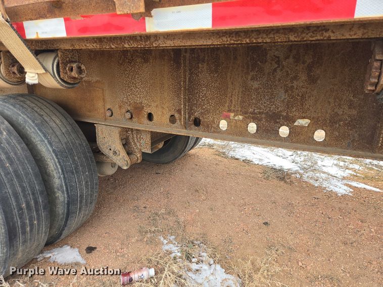 image for item EV5819 1999 Great Dane flatbed trailer