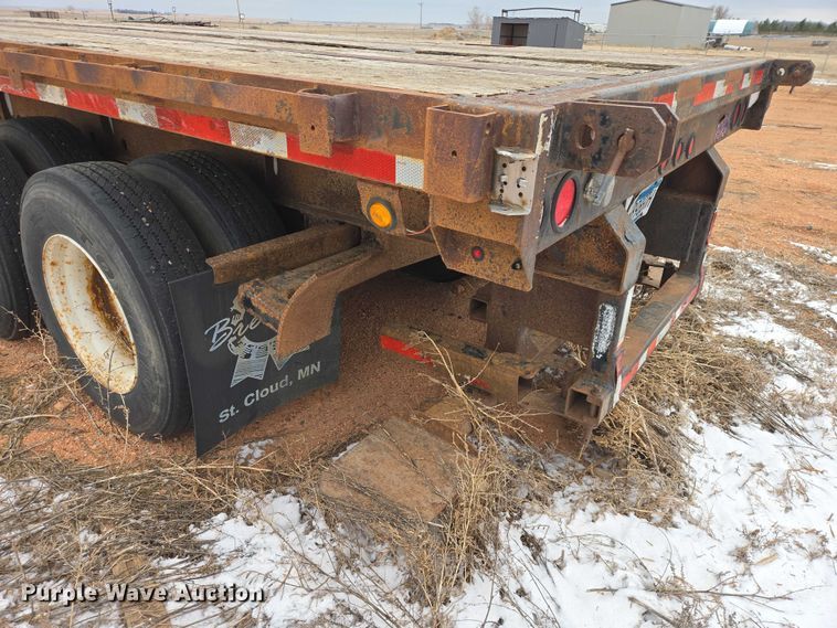 image for item EV5819 1999 Great Dane flatbed trailer