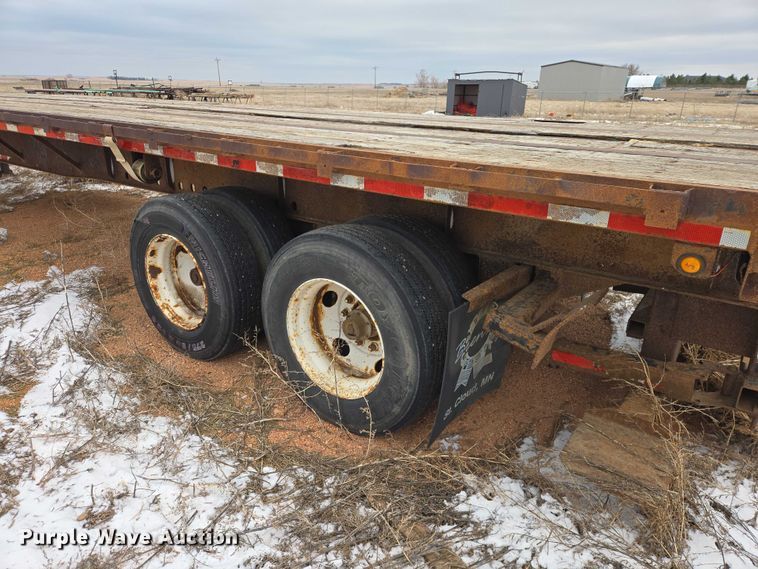 image for item EV5819 1999 Great Dane flatbed trailer