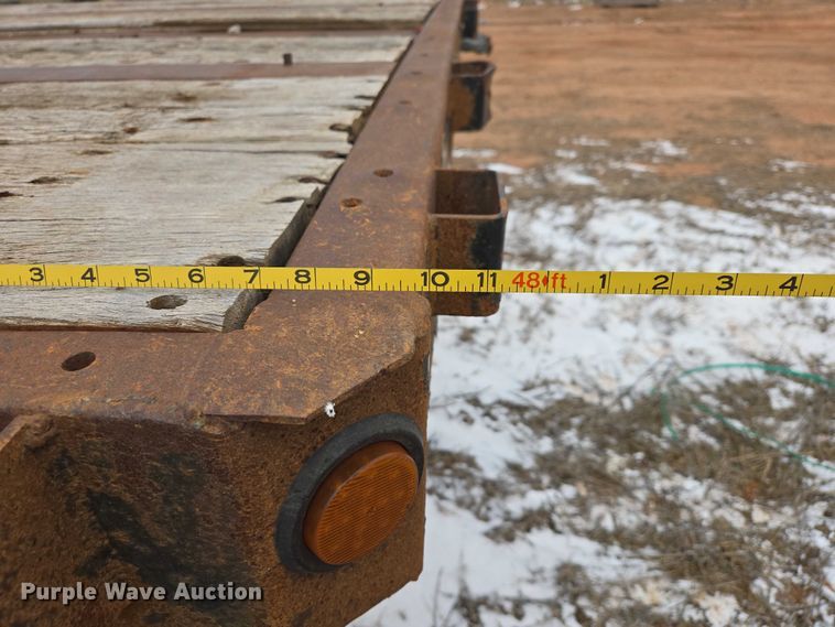 image for item EV5819 1999 Great Dane flatbed trailer