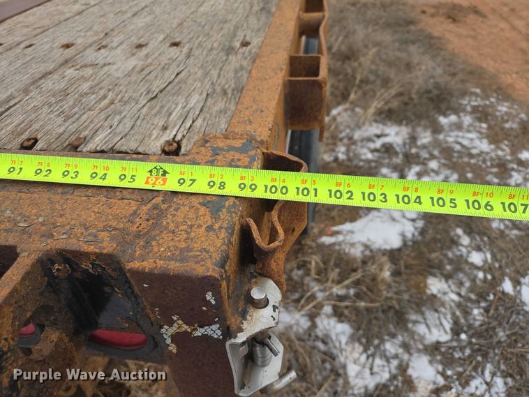 image for item EV5819 1999 Great Dane flatbed trailer