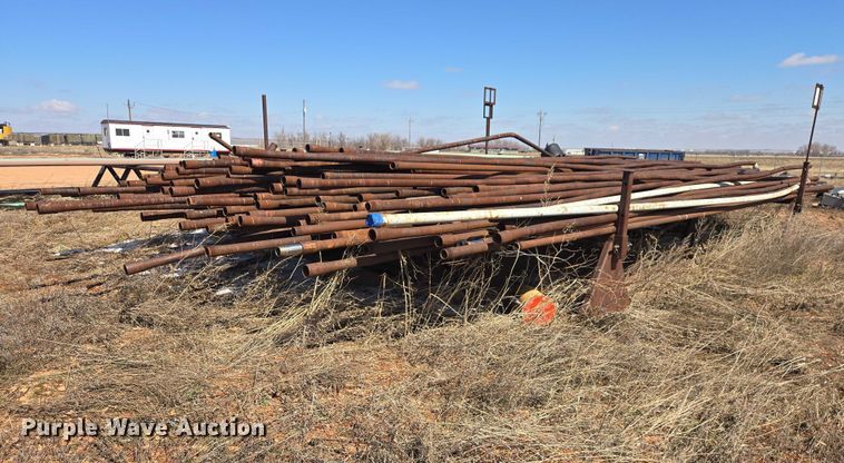 image for item EV5827 Approximately 200 pieces of pipe