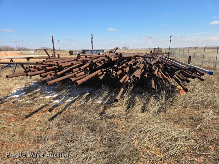 image for item EV5827 Approximately 200 pieces of pipe