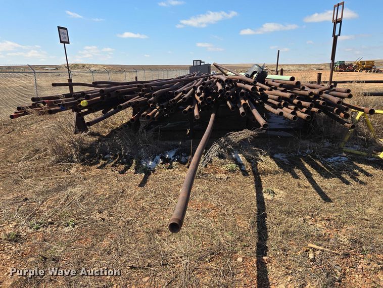 image for item EV5827 Approximately 200 pieces of pipe