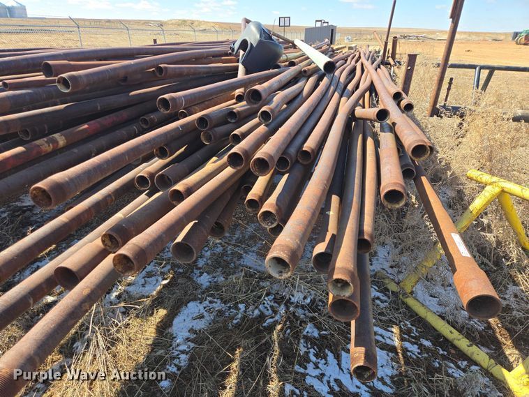 image for item EV5827 Approximately 200 pieces of pipe