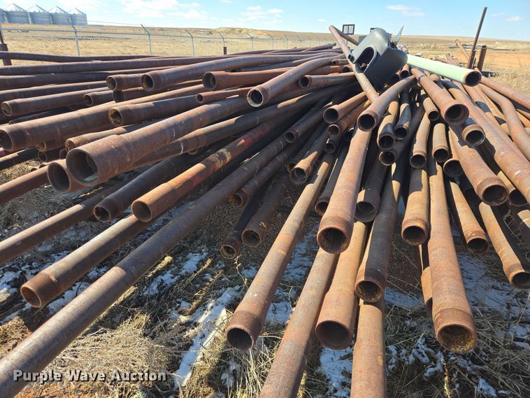 image for item EV5827 Approximately 200 pieces of pipe