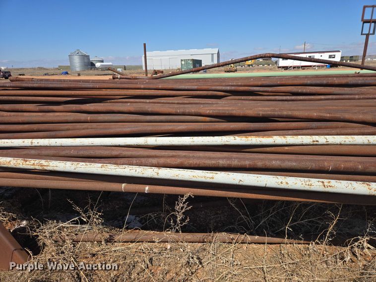 image for item EV5827 Approximately 200 pieces of pipe